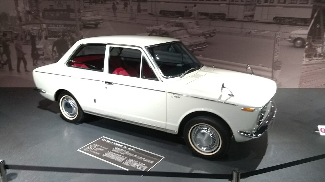 Машина с историчиской выставки Toyota